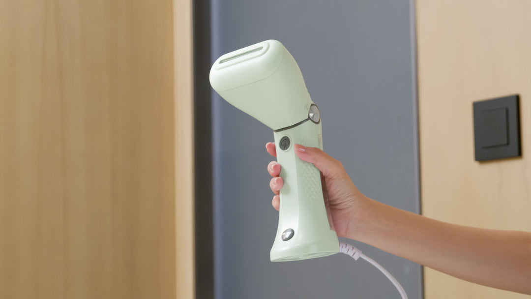 Conair CSC24U Handheld  Garment Steamer